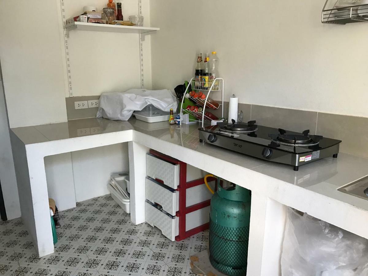 치앙마이 Baan Ploy In (Adults Only) 호스텔 외부 사진